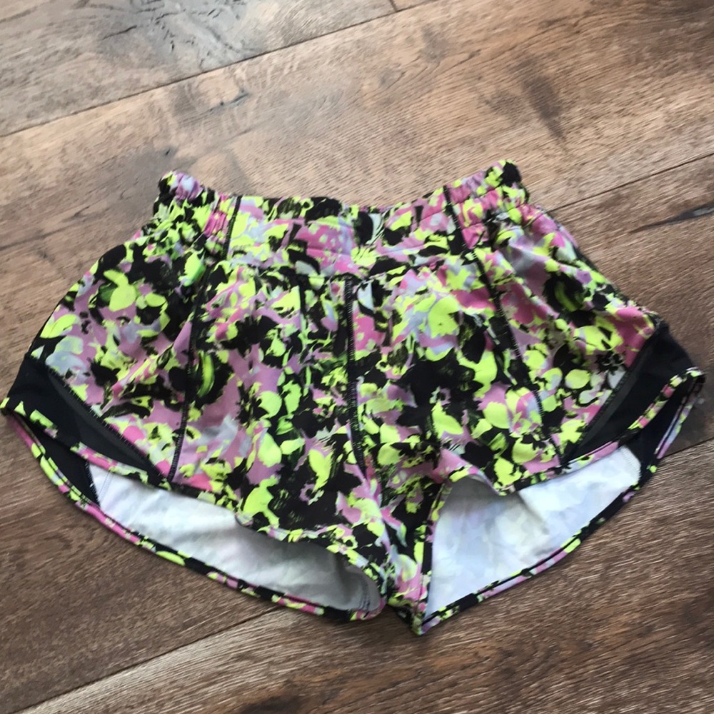 Lululemon hotty hot short